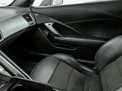 Used 2017 Chevrolet Corvette Z06 image 34