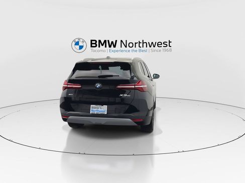 New 2026 BMW X3 xDrive30i w/ Premium Package AWD/4WD image 2