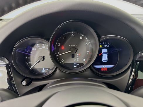 New 2026 Porsche Macan Turbo image 16