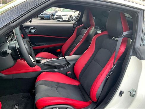 Used 2026 Nissan Z Performance w/ Floor Mat Package image 7