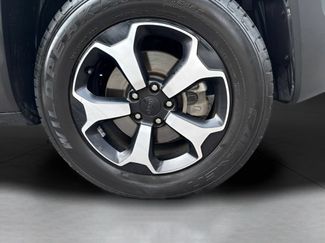 Used 2020 Jeep Renegade Trailhawk w/ Premium Leather Group AWD/4WD video 2
