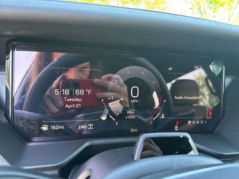 New 2026 GMC Acadia Denali Ultimate w/ LPO, Floor Liner Package AWD/4WD image 18