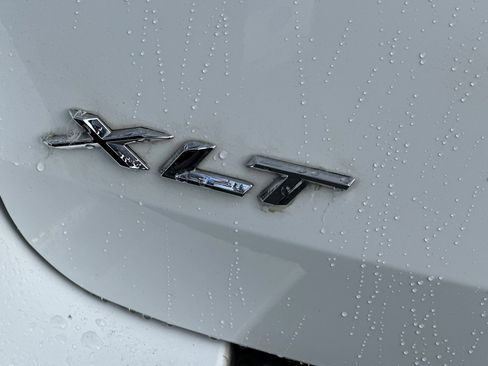 Certified 2020 Ford Explorer XLT w/ Equipment Group 202A image 28