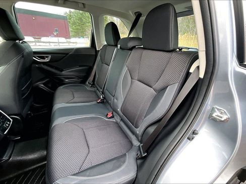 Used 2023 Subaru Forester Premium image 22