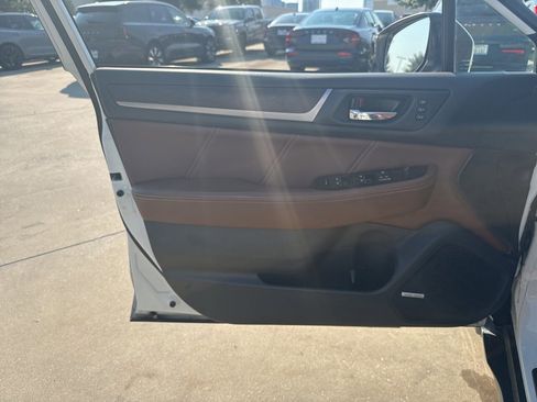 Used 2018 Subaru Outback 3.6R Touring w/ Protection Package #1 image 20