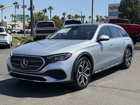 New 2025 Mercedes-Benz E 450 4MATIC All-Terrain Wagon image 4