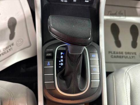 Used 2024 Hyundai Kona SEL AWD/4WD image 32