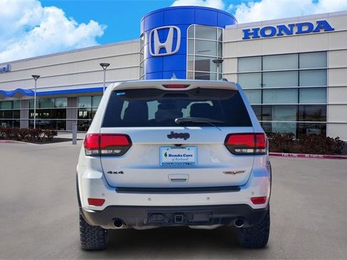 Used 2019 Jeep Grand Cherokee Trailhawk image 5