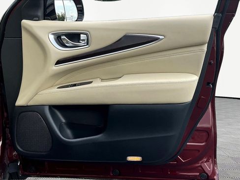 Used 2019 INFINITI QX60 Luxe w/ Sensory Package AWD/4WD image 29