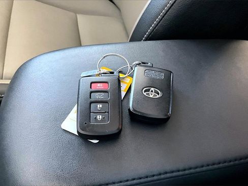 Certified 2016 Toyota RAV4 Limited w/ Advanced Technology Package image 35