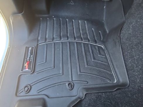 Used 2024 Nissan Frontier PRO-4X w/ Technology Package image 13