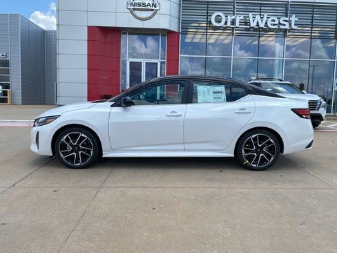 New 2025 Nissan Sentra SR w/ SR Premium Package image 2
