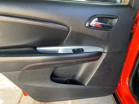 Used 2018 Dodge Journey GT FWD image 21