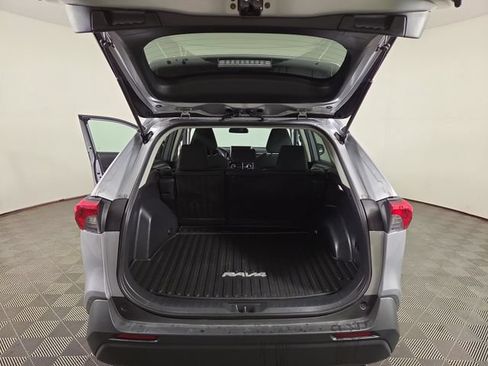 Used 2024 Toyota RAV4 LE AWD/4WD image 29