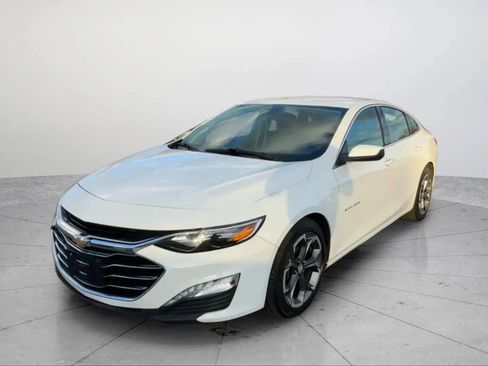 Used 2020 Chevrolet Malibu LT image 1