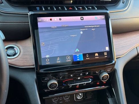 Used 2023 Jeep Grand Cherokee Summit w/ Luxury Tech Group V AWD/4WD image 15