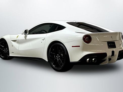 Used 2016 Ferrari F12 Berlinetta RWD image 5