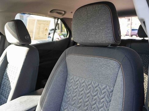 Used 2024 Chevrolet Equinox LT FWD image 24