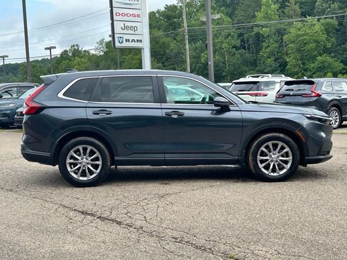 Used 2023 Honda CR-V EX image 3