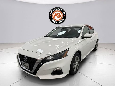 Used 2022 Nissan Altima 2.5 S FWD image 8