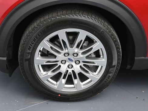 New 2026 Ford Explorer Platinum RWD image 9