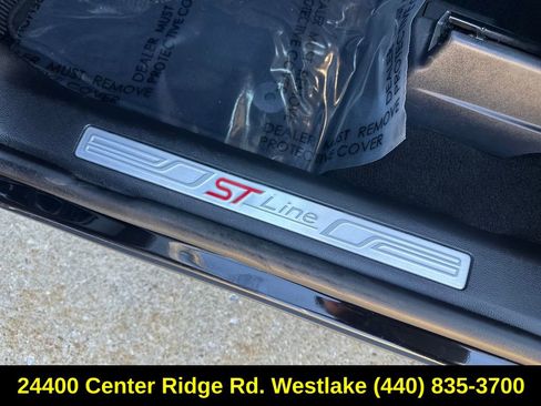 Used 2025 Ford Explorer ST-Line AWD/4WD image 14