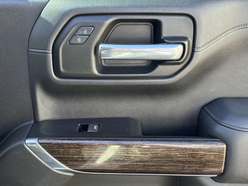 Used 2020 GMC Sierra 1500 Elevation w/ Elevation Value Package image 17