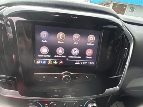 Used 2020 Chevrolet Traverse LS image 16