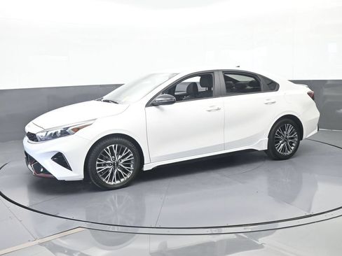 Used 2024 Kia Forte GT-Line FWD image 2
