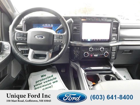 Used 2024 Ford F250 Lariat w/ Black Appearance Package image 14