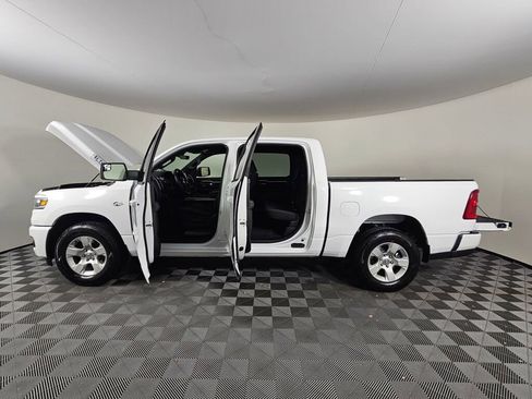 New 2026 RAM 1500 Big Horn w/ Sport Appearance Package AWD/4WD image 17