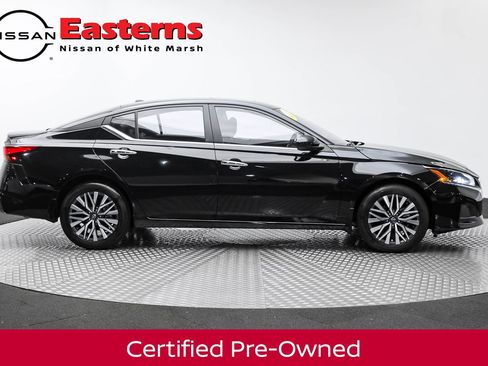 Certified 2024 Nissan Altima 2.5 SV w/ SV Premium Package image 5