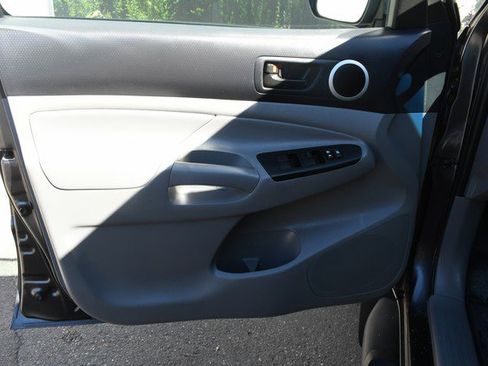 Used 2014 Toyota Tacoma 4x4 Double Cab w/ TRD Sport Package image 13