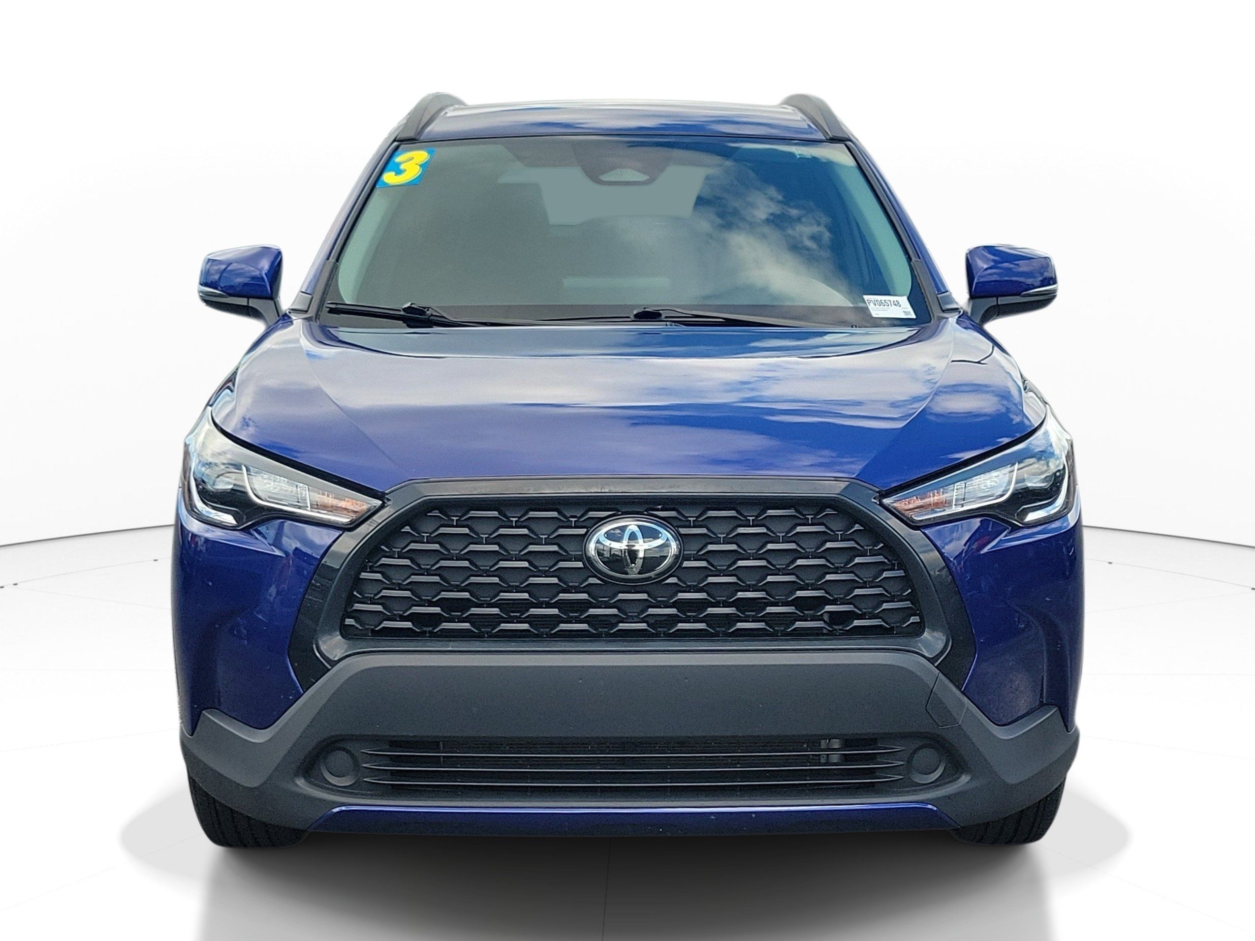 Used 2023 Toyota Corolla Cross LE FWD image 2