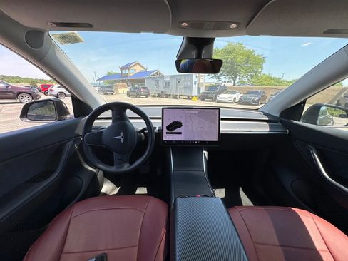 Used 2020 Tesla Model Y Long Range AWD/4WD image 13