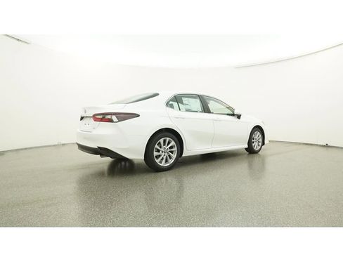 Used 2023 Toyota Camry LE image 26
