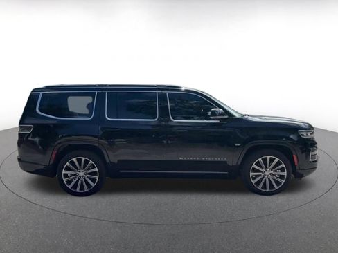Used 2023 Jeep Grand Wagoneer Series II AWD/4WD image 16