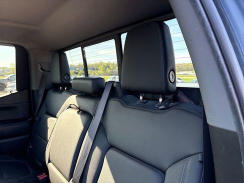 Used 2019 Chevrolet Silverado 1500 LT Trail Boss AWD/4WD image 10