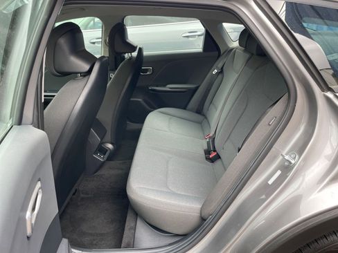 Used 2025 Kia K4 LXS image 24