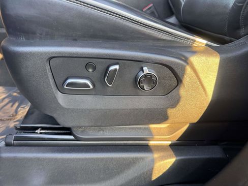 Used 2023 GMC Sierra 1500 AT4X image 26