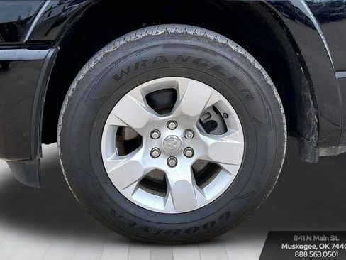 Used 2025 RAM 1500 Big Horn AWD/4WD image 35