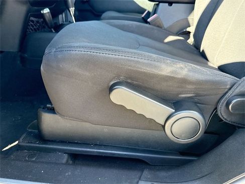 Used 2017 Jeep Wrangler Sport w/ Connectivity Group image 12