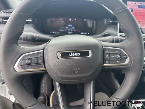 Used 2024 Jeep Compass Limited w/ High Altitude Package AWD/4WD image 11