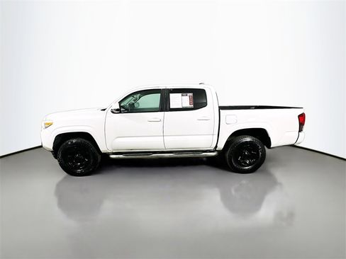 Used 2019 Toyota Tacoma SR w/ SR Convenience Package image 5