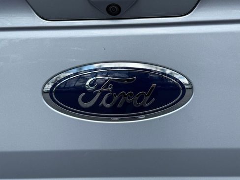 Used 2019 Ford F150 Lariat image 11