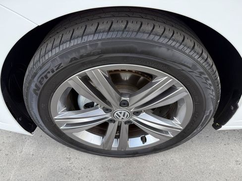 Used 2021 Volkswagen Jetta R-Line FWD image 49
