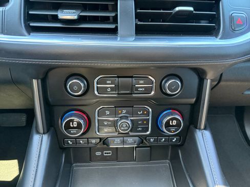 Used 2024 Chevrolet Tahoe High Country AWD/4WD image 22