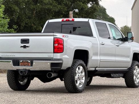 Used 2018 Chevrolet Silverado 2500 LTZ w/ Duramax Plus Package image 4
