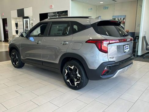 New 2026 Kia Seltos S image 3