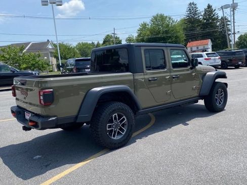 Used 2026 Jeep Gladiator Mojave AWD/4WD image 6